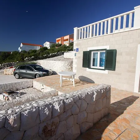 Vili Apartman *